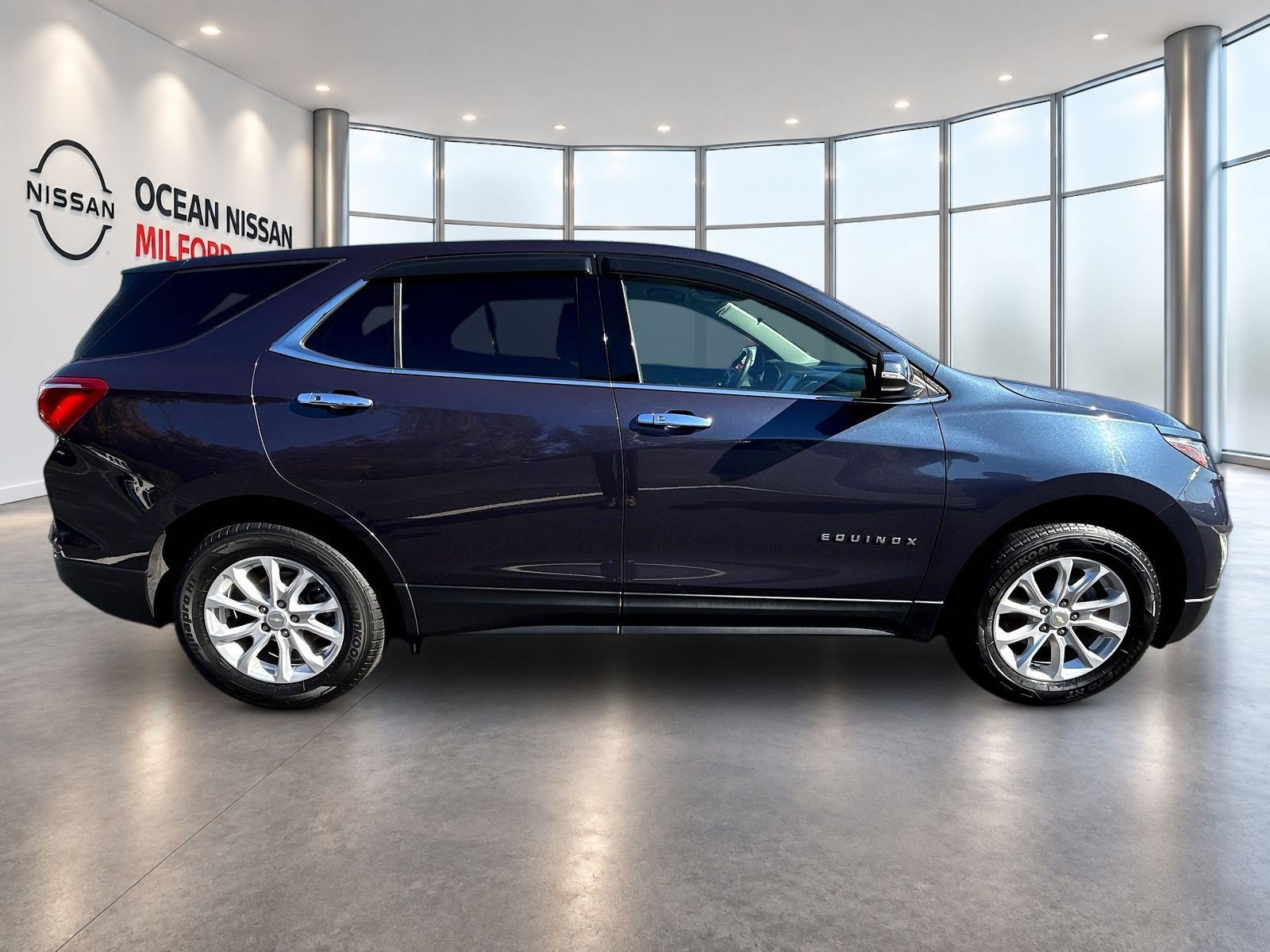 Used 2019 Chevrolet Equinox LT AWD/4WD image 4