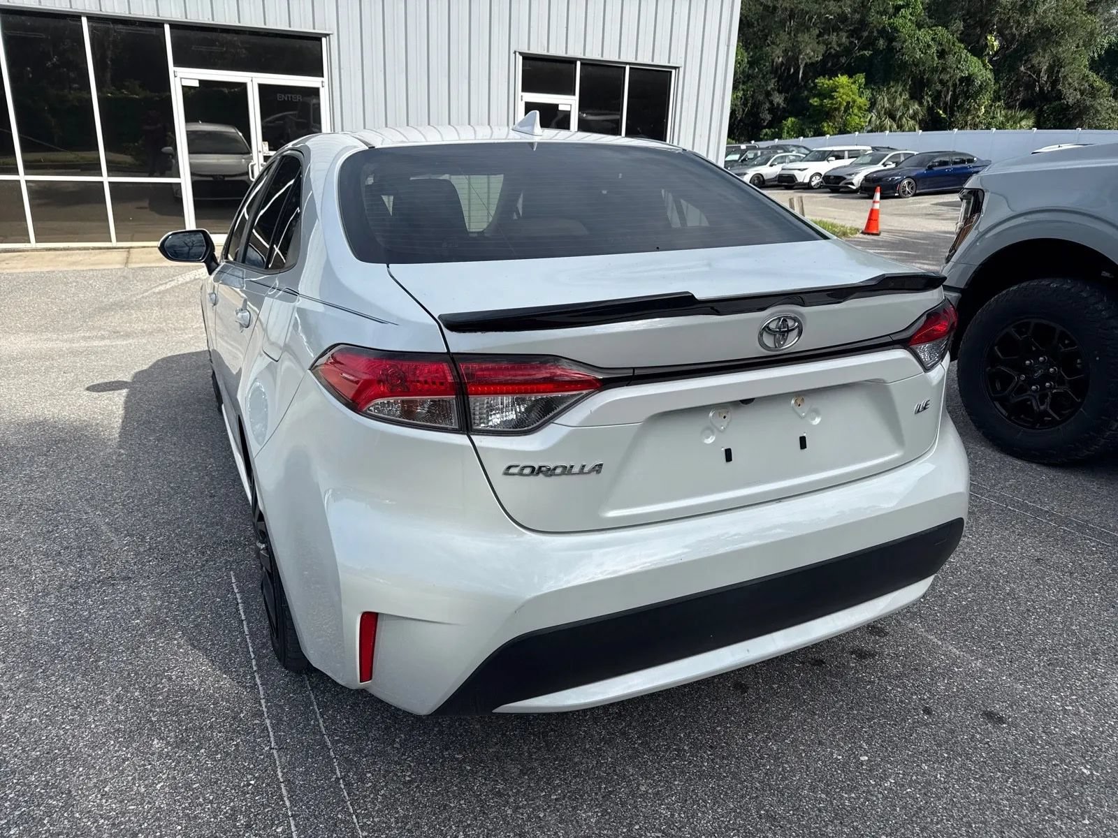Used 2021 Toyota Corolla LE FWD image 10