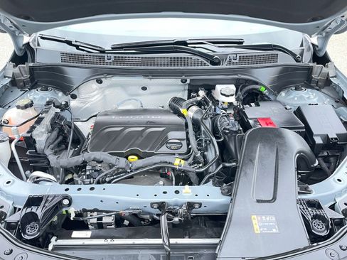 Used 2025 Buick Envista Sport Touring image 32