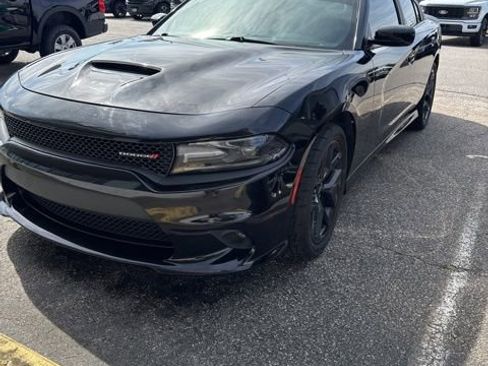Used 2019 Dodge Charger GT w/ Blacktop Package image 2