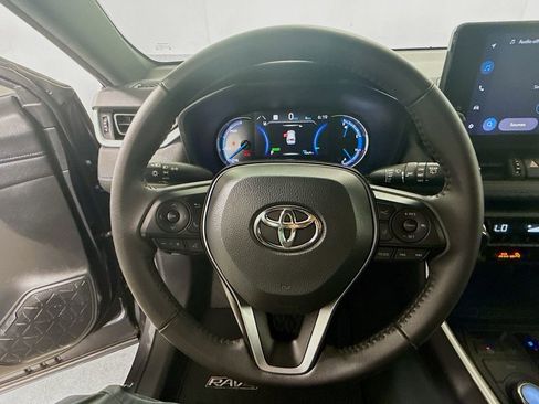 Used 2024 Toyota RAV4 XSE AWD/4WD image 12