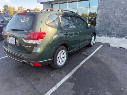 Used 2024 Subaru Forester AWD/4WD image 3