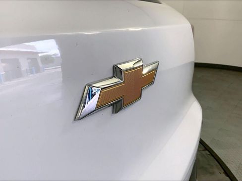 Used 2025 Chevrolet TrailBlazer LT AWD/4WD image 29
