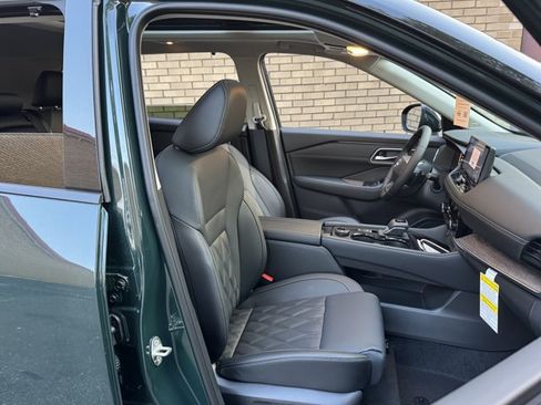 New 2026 Nissan Rogue Platinum w/ Platinum Premium Package AWD/4WD image 6