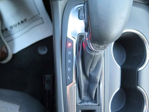 Used 2022 Chevrolet Equinox LT AWD/4WD image 14