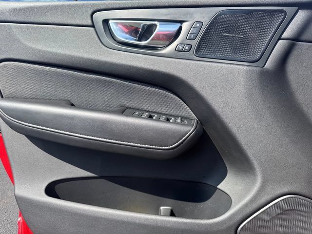 Used 2021 Volvo XC60 T5 R-Design w/ Protection Package Premier FWD image 19