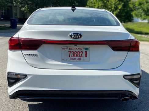 Used 2020 Kia Forte LXS FWD image 5