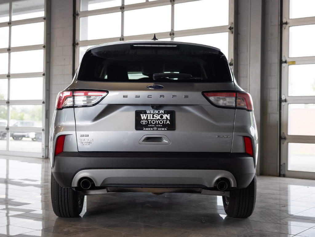 Used 2021 Ford Escape SE w/ Cold Weather Package AWD/4WD image 4