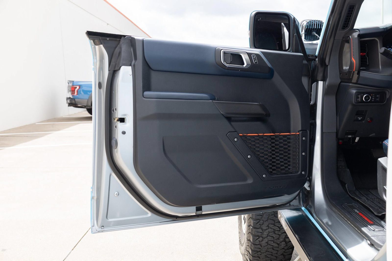 Used 2023 Ford Bronco Raptor AWD/4WD image 32
