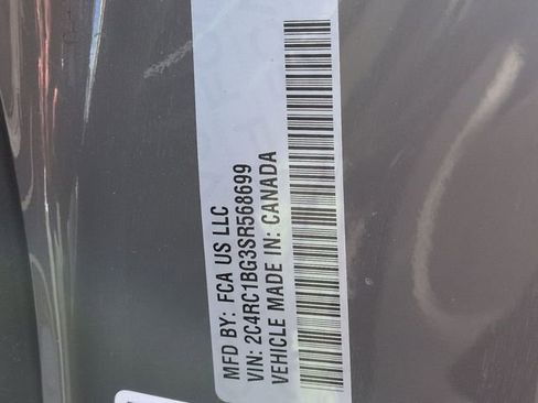 Certified 2025 Chrysler Pacifica Select image 32