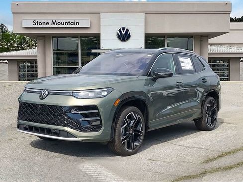 New 2026 Volkswagen Tiguan SEL R-Line image 1