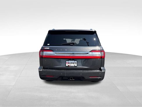 Used 2018 Lincoln Navigator L Reserve w/ Technology Package image 6