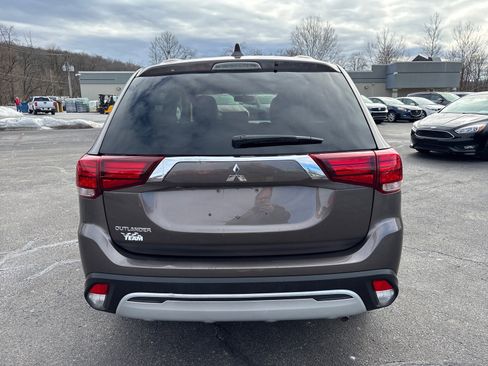 Used 2020 Mitsubishi Outlander ES image 6
