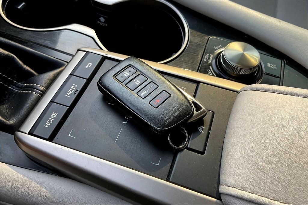 Used 2021 Lexus RX 350 FWD w/ Accessory Package image 31