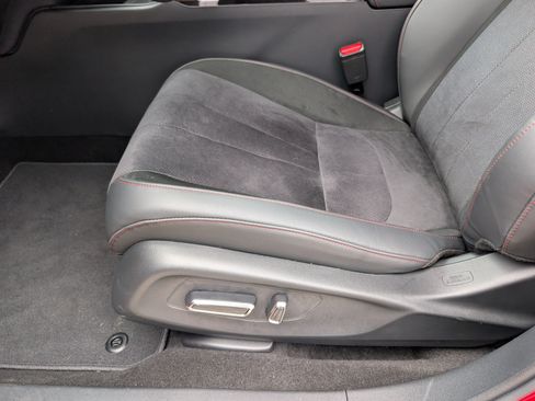 Certified 2025 Acura ADX A-Spec AWD/4WD image 10