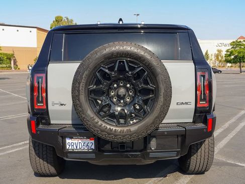 Used 2025 GMC Hummer EV 2X w/ LPO, Cargo Utility Package image 15