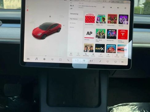 Used 2022 Tesla Model 3 image 14
