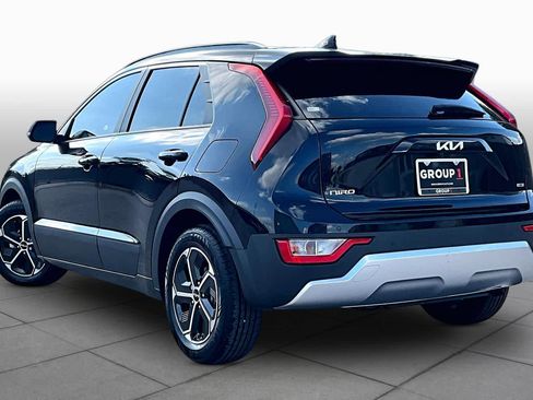 Used 2024 Kia Niro EX FWD image 17