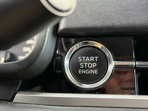 Used 2024 Mitsubishi Outlander SE image 26