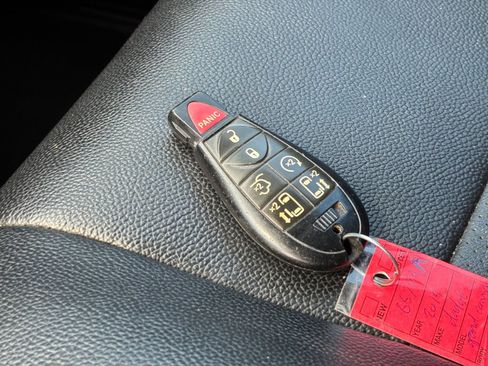 Used 2019 Dodge Grand Caravan GT FWD image 28
