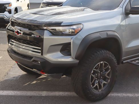 Used 2024 Chevrolet Colorado ZR2 w/ ZR2 Convenience Package III AWD/4WD image 6