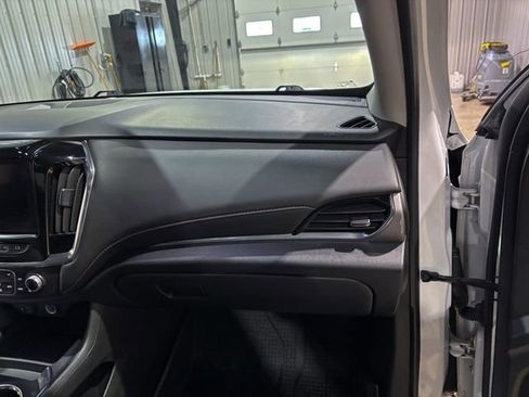 Used 2020 Chevrolet Traverse LT w/ LPO, Midnight Edition image 27