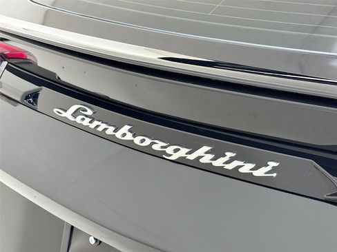Used 2023 Lamborghini Urus S image 39