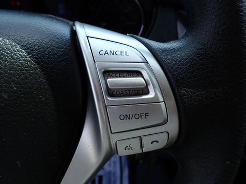 Used 2016 Nissan Rogue S w/ Appearance Package AWD/4WD image 17