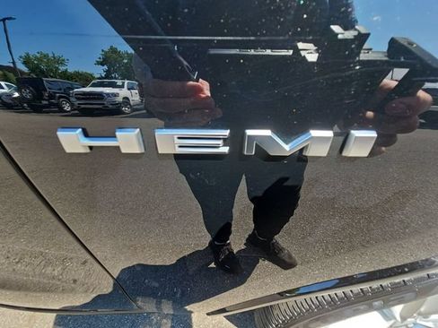 Used 2025 Dodge Durango R/T AWD/4WD image 34