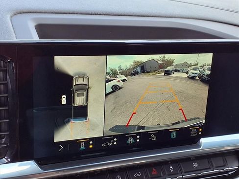 Used 2022 Chevrolet Silverado 1500 High Country image 24