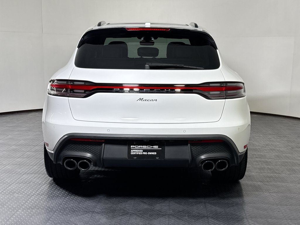 Certified 2025 Porsche Macan AWD/4WD image 6