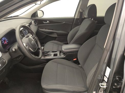 Used 2020 Kia Sorento LX FWD image 17