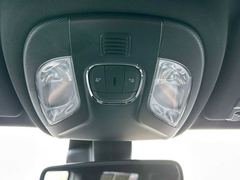 Used 2024 Jeep Compass Limited image 30