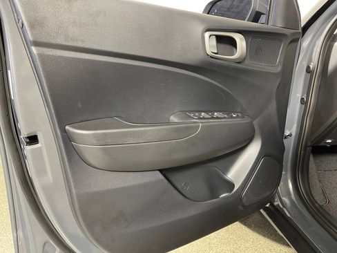 New 2026 Hyundai Venue SEL image 19