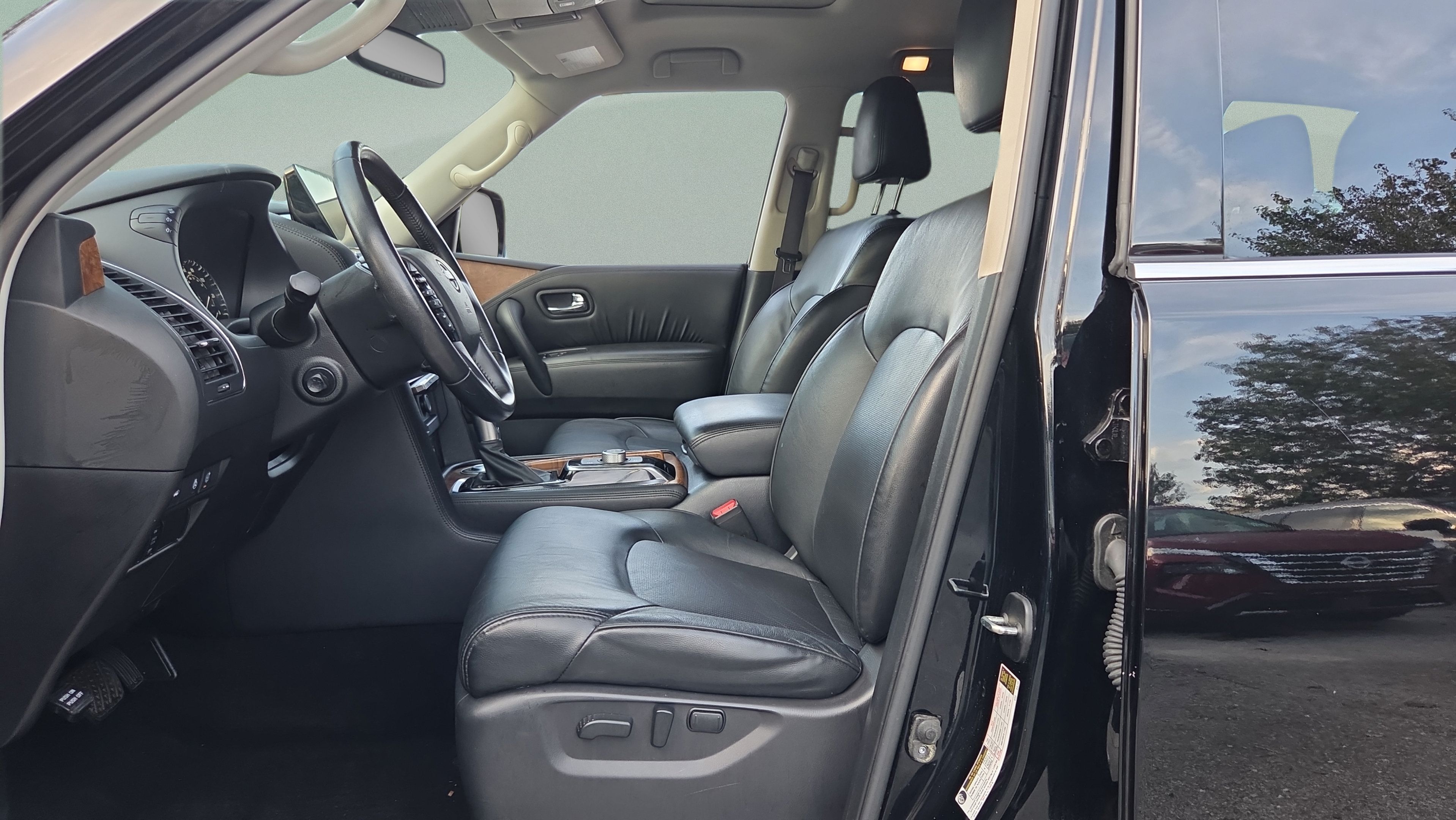 Used 2023 Nissan Armada SL w/ Cargo Package RWD image 9