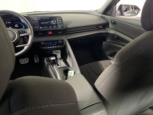 New 2026 Hyundai Elantra Sport FWD image 17