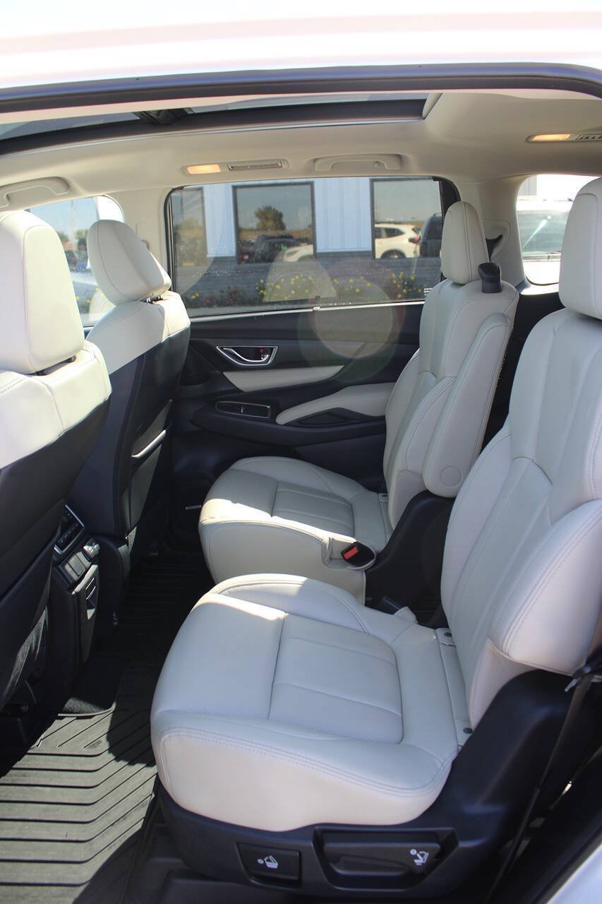 Used 2021 Subaru Ascent Limited w/ Technology Package AWD/4WD image 9