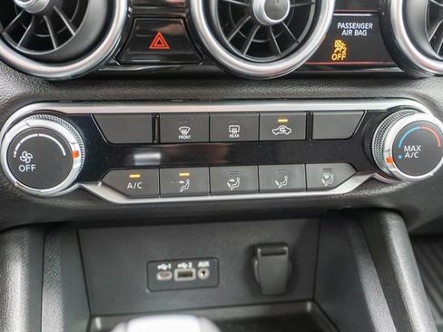 Certified 2023 Nissan Sentra SV FWD image 28