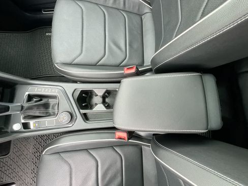Used 2022 Volkswagen Tiguan SEL R-Line AWD/4WD image 21