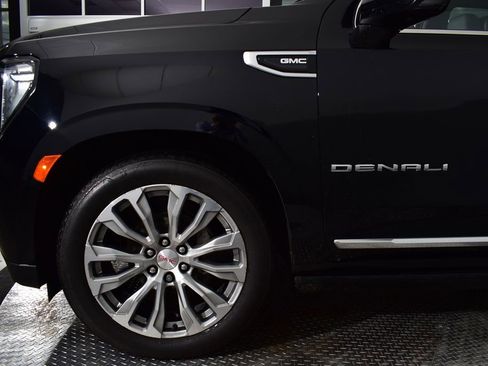 Used 2022 GMC Yukon Denali w/ Denali Ultimate Package image 9