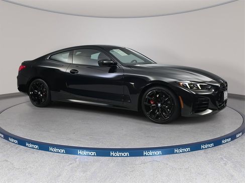 Used 2025 BMW 440i xDrive Coupe w/ Premium Package image 4