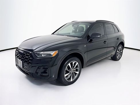 Used 2024 Audi Q5 2.0T Premium image 3