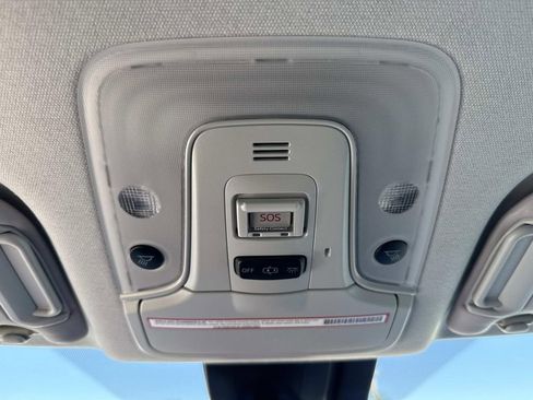 Used 2019 Toyota Prius Limited image 43