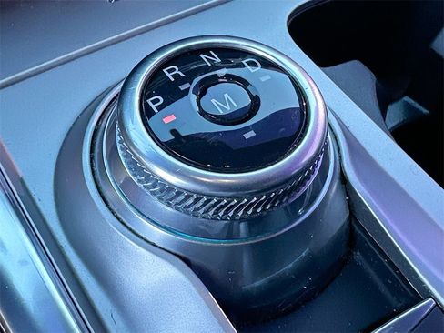 Used 2020 Ford Explorer XLT w/ Equipment Group 202A image 16