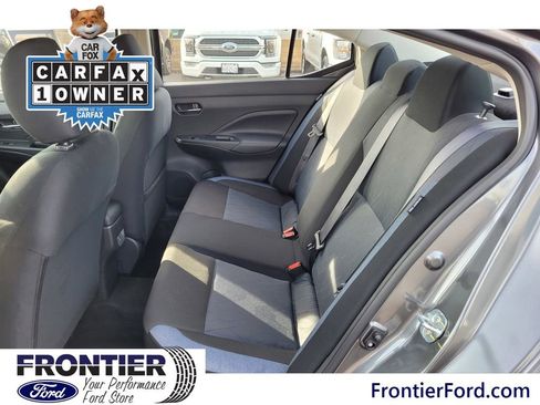 Used 2025 Nissan Versa SV image 10