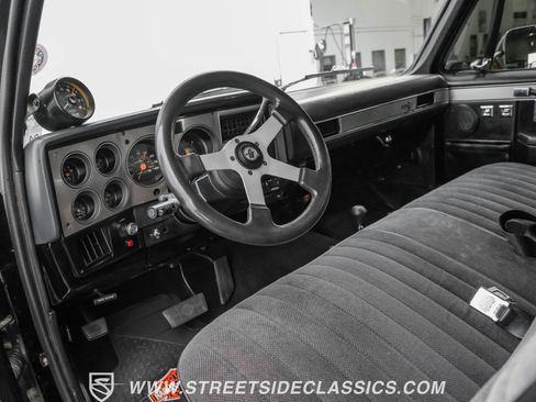 Used 1986 Chevrolet C/K Truck 3500 image 4