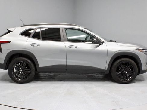 Used 2024 Chevrolet Trax ACTIV w/ Driver Confidence Package FWD image 5
