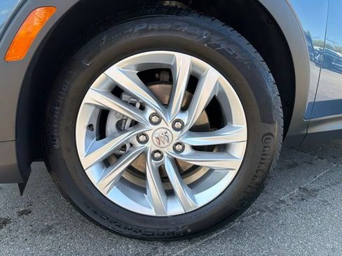 Certified 2025 Buick Envista Preferred w/ Convenience I Package FWD image 9