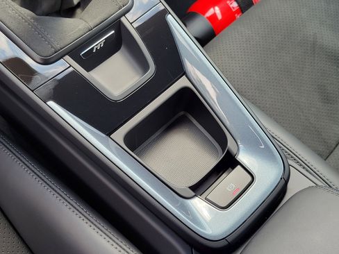 Used 2025 Porsche 911 Carrera T image 23