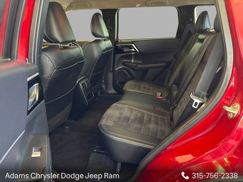 Used 2023 Mitsubishi Outlander SE AWD/4WD image 9